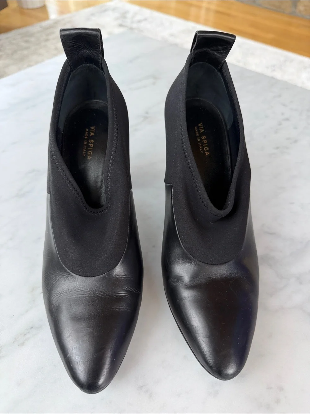 Via Spiga Black Leather Pointed Toe Ankle Booties